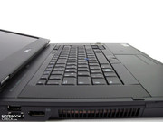 La apariencia material en el área de trabajo no alcanza el nivel del HP Elitebook 8540w.