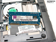 Un disco duro de 250 GB está instalado de fábrica.