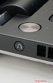 El pequeño botón arranca el Sistema de Recuperación Lenovo.