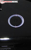 El botón de encendido está rodeado por un anillo iluminado.