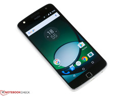 Lenovo Moto Z Play (XT1635-02). Modelo de pruebas cortesía de Lenovo Alemania.