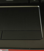 Touchpad de aluminioo pulido con perímetro de cromo
