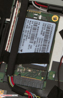 Lenovo eligió un SSD mSATA para su tablet.