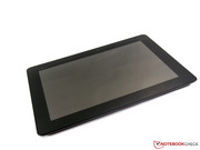 El tablet parece simple de frente.