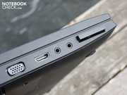 Los puertos incluyen un ExpressCard, HDMI,