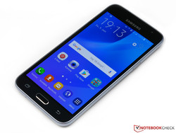 Samsung Galaxy J3 (2016) - SM-J320F/DS. Modelo de pruebas cortesía de  Notebooksbilliger.de