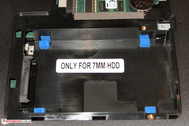 Sólo puedes usar discos duros de 7 mm de altura.
