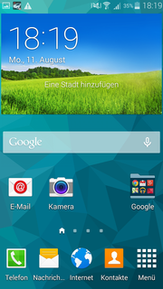 La TouchWiz UI está basada en Android 4.4 y no cambió comparada con el Galaxy S5.