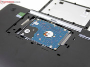 La cubierta de mantenimiento posibilita instalar un SSD con facilidad.