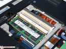 Una ranura RAM ocupada, por lo que el sistema funciona en modo monocanal.