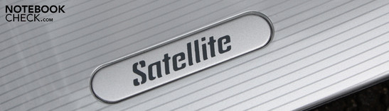 Toshiba Satellite L550-207 con ATI Mobility Radeon HD 5165