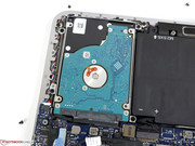 El HDD convencional ofrece un montón de espacio libre, quedando aumentado por una veloz unidad SSD mSATA.