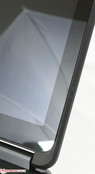 La pantalla Gorilla Glass NBT de borde a borde es la única superficie lustrosa