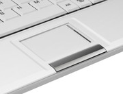 El touchpad es también muy pequeño y viene con un botón de selección al que hay que acostumbrarse primero.