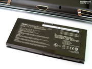 Ni siquiera una batería con una capacidad alta podría ayudar al portátil DTR a tener una movilidad digna de atención.