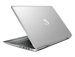 HP Pavilion 17 FHD V3A33AV. Modelo de pruebas cortesía de CUKUSA.com