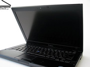 También dos variaciones de la pantalla son ofrecidas para la Dell Latitude E6400.