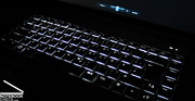 El Studio 15 puede tambien venir con un teclado opcional iluminado para teclear facilmente en la oscuridad.