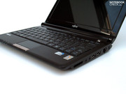 El Fujitsu M2010 es un netbook e un formato de10 pulgadas.