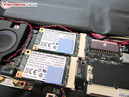 Los dos mSATA SSDs en configuración RAID 0.