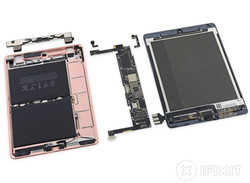 Parece sencillo, pero no lo es: iPad Pro 9.7 abierto (fuente: iFixit)