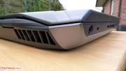 A pesar de sus dimensiones, el Alienware 17 es bastante elegante
