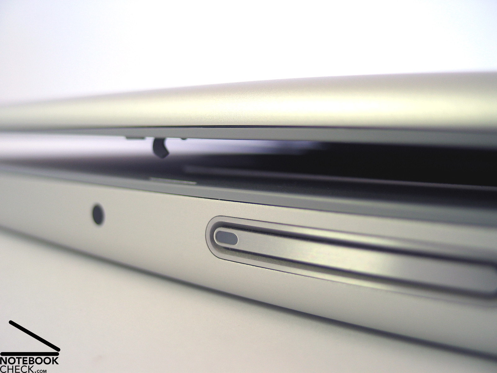 Apple Macbook Pro (15 inch Santa Rosa) - Notebookcheck.org