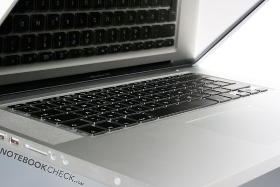 Apple MacBook Pro 15 hecho de aluminio