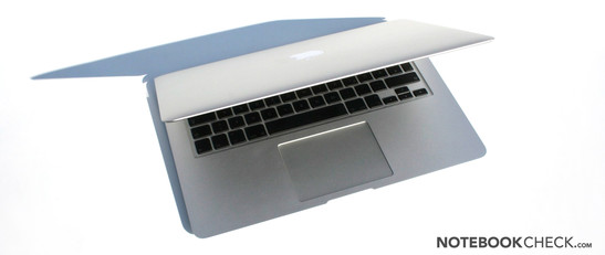 Apple Macbook Air 13 inch 2010-10