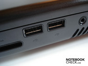 El Alienware M17x tiene un total de cinco opulentos puertos USB 2.0