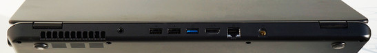 Puerto de audio , 2x USB 2.0, USB 3.0, HDMI, Gigabit Ethernet, toma de corriente en la trasera. Bloqueo Kensington a la derecha, lector de tarjetas a la izquierda. Excepcionalmente, el botón de encendido está en el borde frontal
