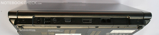 Parte posterior: COnector de corriente, 2x USB 2.0, S-Video, VGA, DVI, LAN y modem