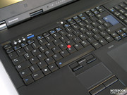 Por tanto, usted encuentra una unidad de teclado Thinkpad común en el dispositivo, la cual no logró convencer totalmente.