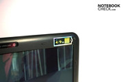 Samsung promete una duración de hasta 4 horas con la pequeña batería.
