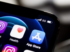 Elon Musk, consejero delegado de Tesla y pronto propietario de Twitter, sugiere que sería más adecuado aplicar una tasa más baja del 3% en Apple's App Store (Imagen: James Yarema)