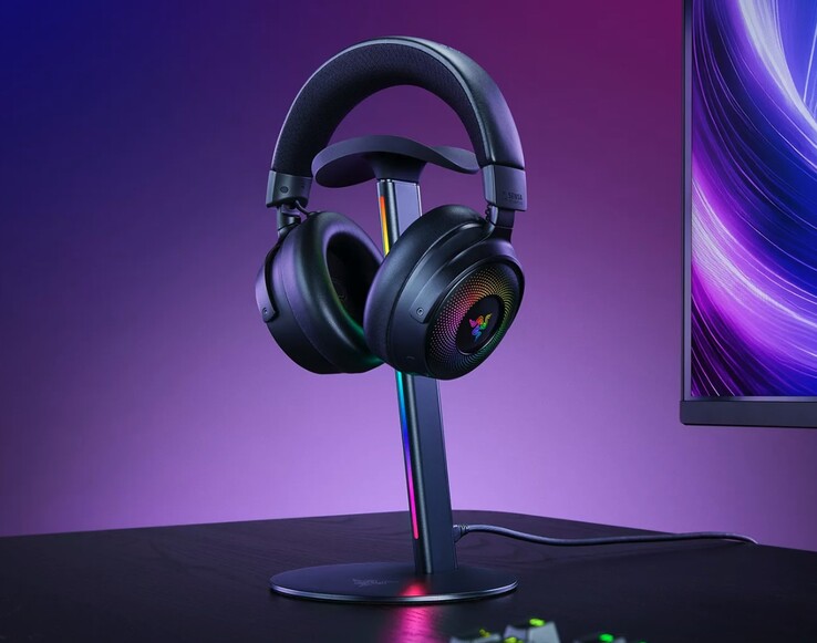 La Razer Base Station V3 Chroma cuenta con un saliente curvo antideslizante para sujetar de forma segura los auriculares compatibles.