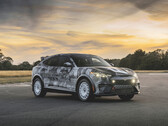 El Mustang Mach-E Rally de Ford se inspira en anteriores vehículos Ford con especificaciones de rally y lo aplica a una plataforma eléctrica AWD. (Fuente de la imagen: Ford)