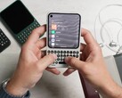 A pesar de contar con un teclado, el Clicks Communicator es relativamente compacto.