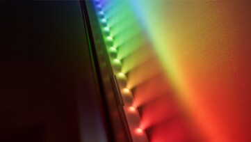 Luz de tira para televisor con degradado.