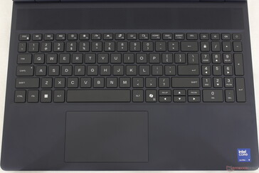 El teclado incluye un teclado numérico a diferencia del Alienware Area-51