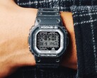 Los relojes de Casio con temática de origami (DW-5600RGM-1 en la imagen) llegan a Europa. (Fuente de la imagen: Casio)