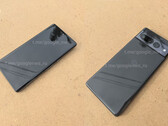 El Pixel 7 Pro con su característica carcasa de la cámara trasera. (Fuente de la imagen: Google News)