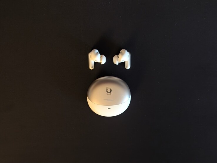 Auriculares Baseus Inspire XP1 con el estuche de carga