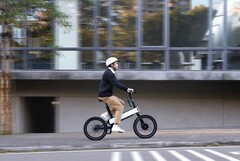 La Smartbike ebii es relativamente compacta y alcanza una velocidad máxima de 25 km/h. (Fuente de la imagen: Acer)