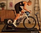 El Garmin Tacx NEO 3M puede simular varias superficies, incluyendo grava y adoquines. (Fuente de la imagen: Garmin)