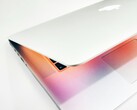 Se espera que Apple ofrezca en el futuro tanto un MacBook Pro con pantalla LCD como un MacBook Ultra con pantalla OLED.