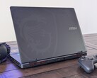 El potencial de juego del Crosshair 18 HX podría haber mejorado significativamente si MSI hubiera permitido las opciones RTX 5070 Ti (Fuente de la imagen: Notebookcheck)