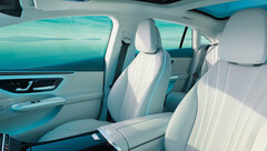 La berlina EQE ofrece un lujoso interior (imagen: Mercedes)