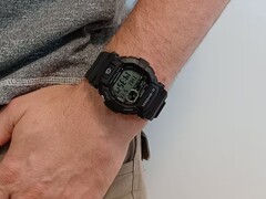 El reloj G-Shock GD-350S-1D de Casio es similar al modelo anterior GD-350-1 (en la imagen).