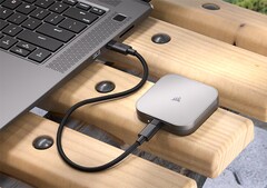 La unidad SSD externa EX400U es extremadamente rápida gracias al USB 4 (Fuente de la imagen: Corsair)